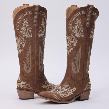 VraCele™ Embroidered Western Boots